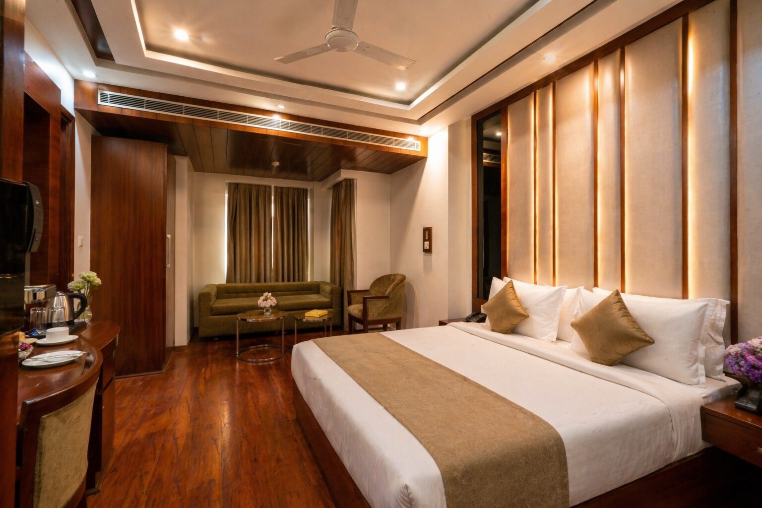 Deluxe Suite